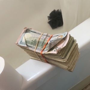 Meet your Posher, Devin